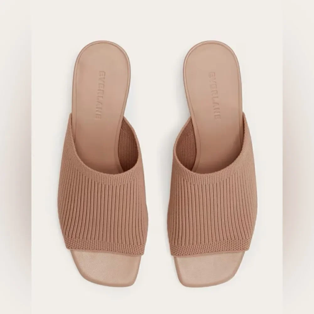 NEW EVERLANE The Glove Mule in ReKnit in Tan Blush - Picture 4 of 6